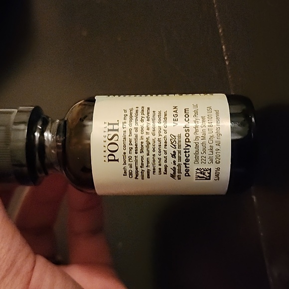 Perfectly Posh Cann I Be Low Key Oil - Picture 3 of 3